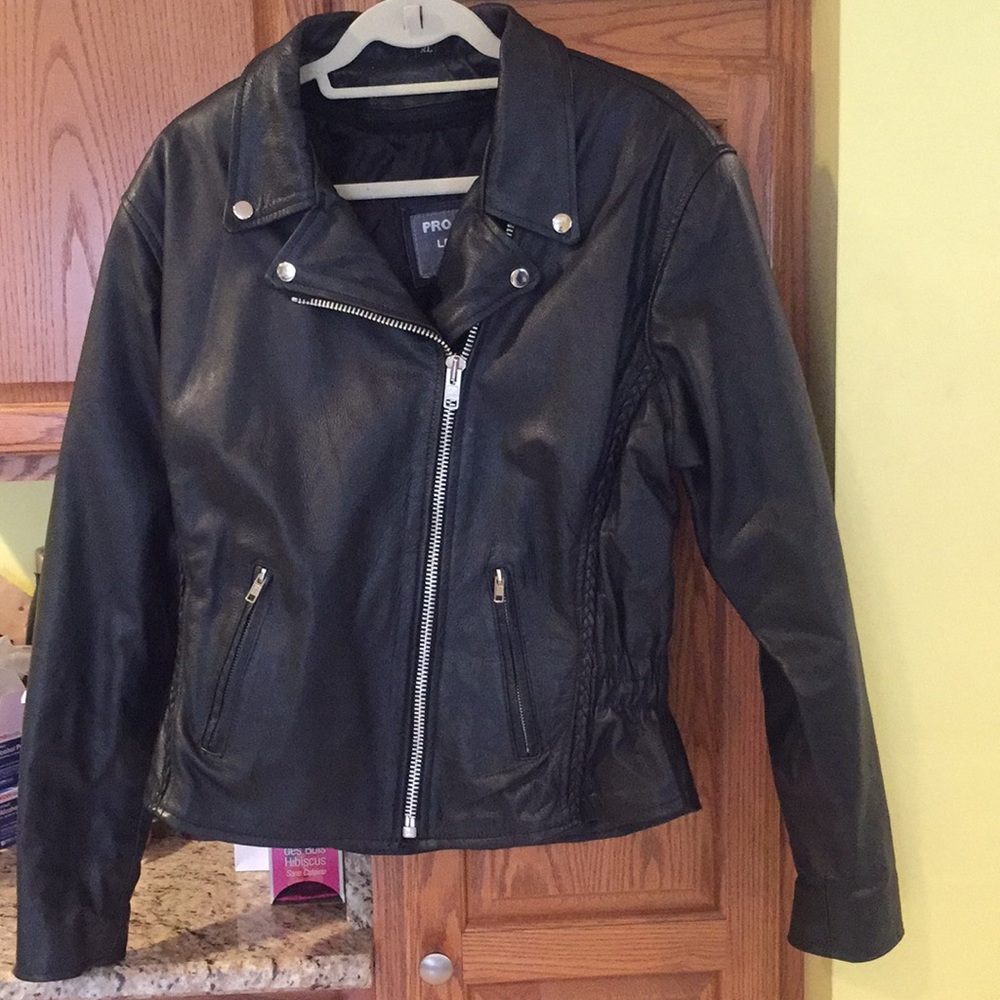 Women’s leather motorcycle jacket